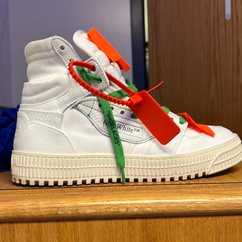 OFF WHITE Court 3.0 High Top Sneaker